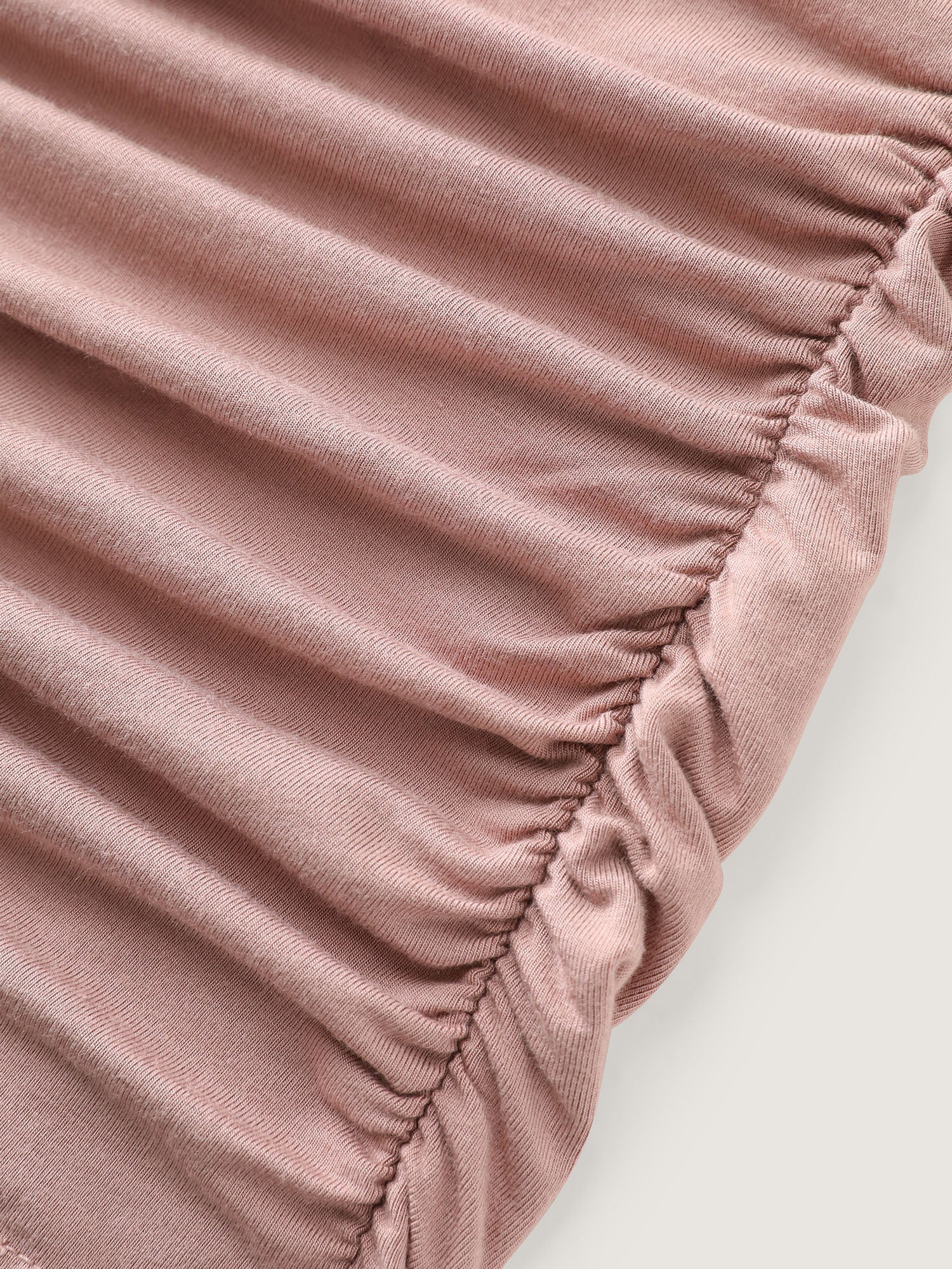 2-in-1 U-Neck Fitted Knit Top - Image 5