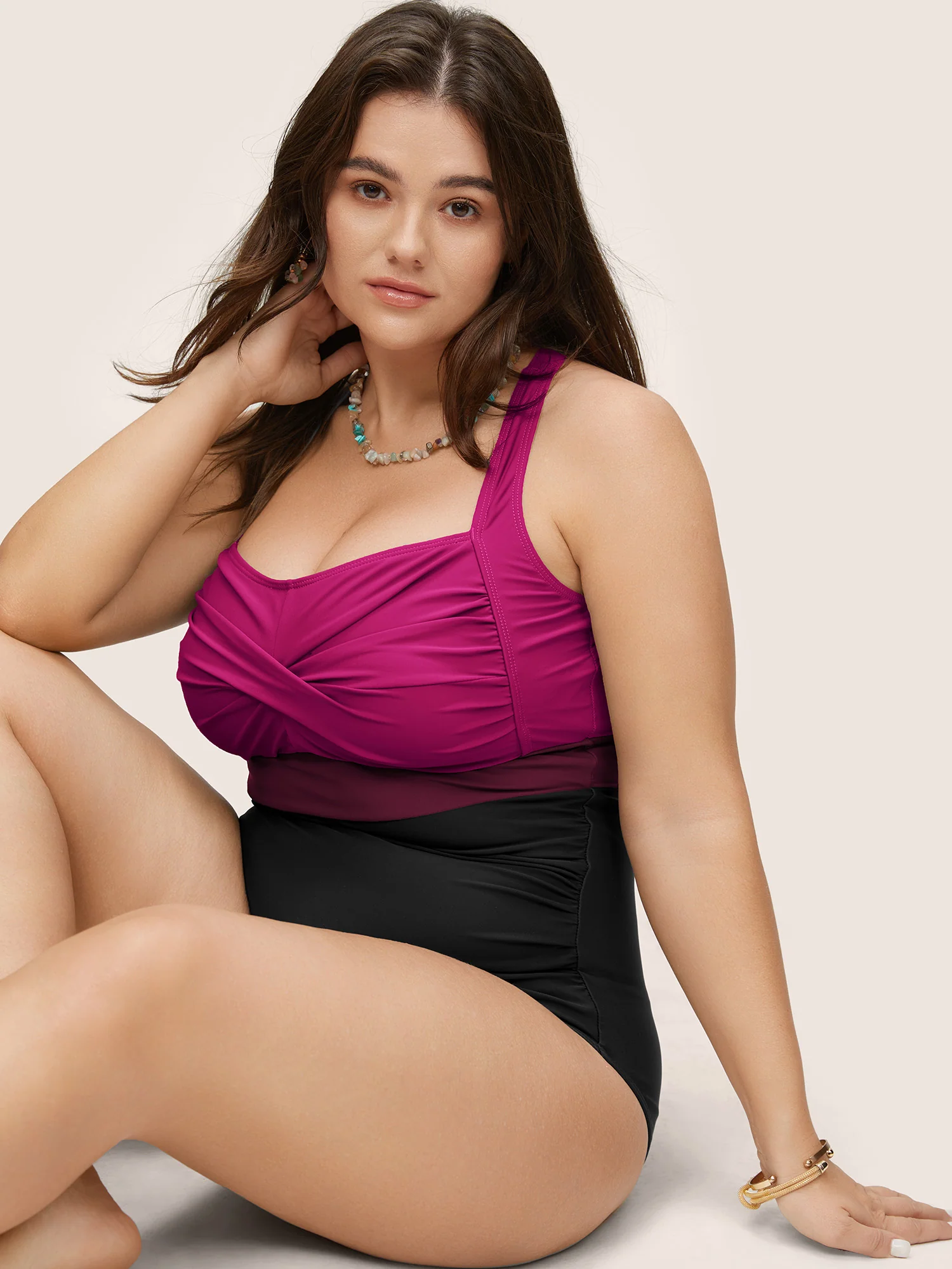 Contrast Twist Front Tummy-Control One Piece Swimsuit - Image 3