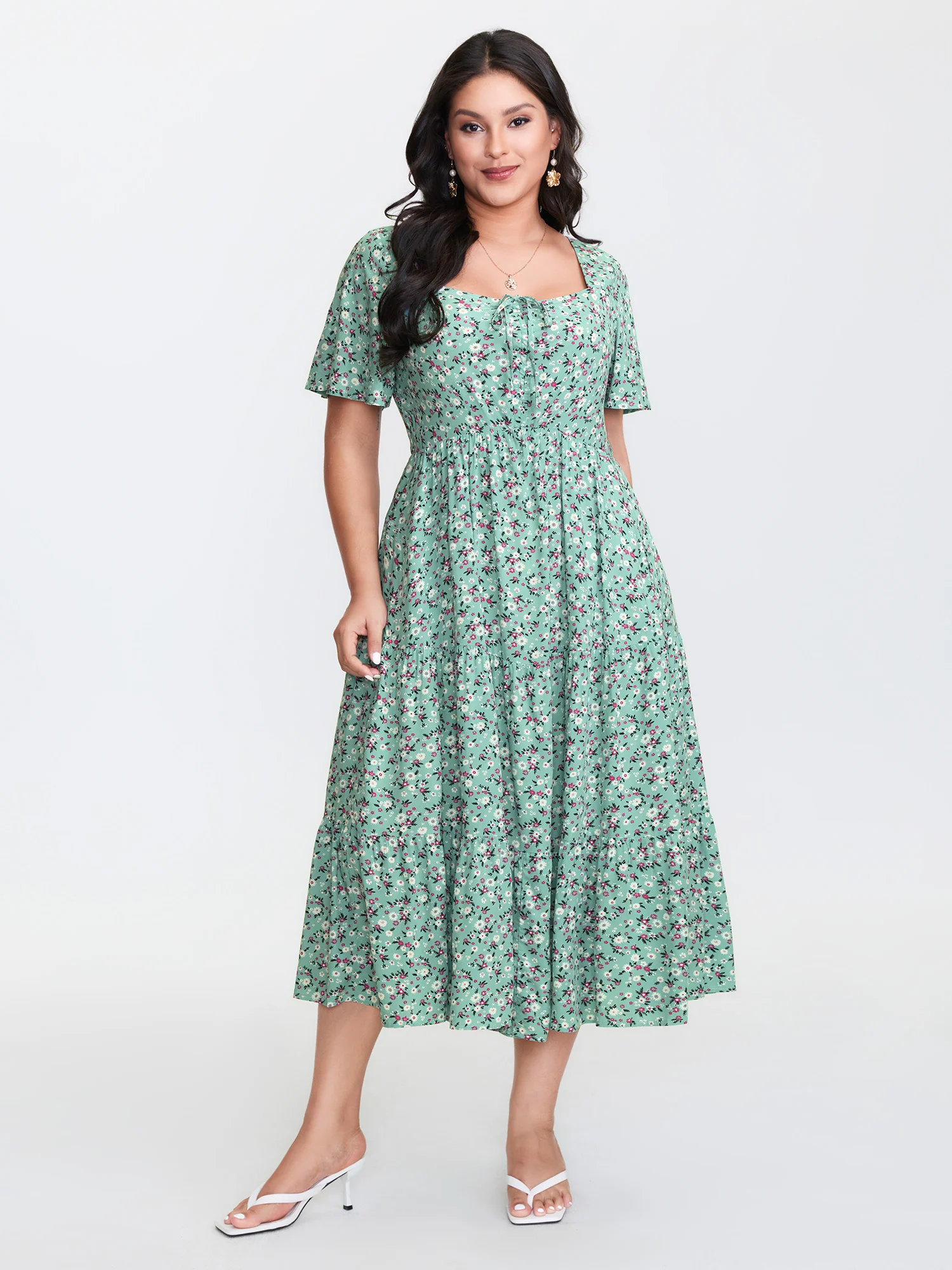 Ditsy Floral Sweetheart Drawstring Pocket Tiered Dress - Image 3