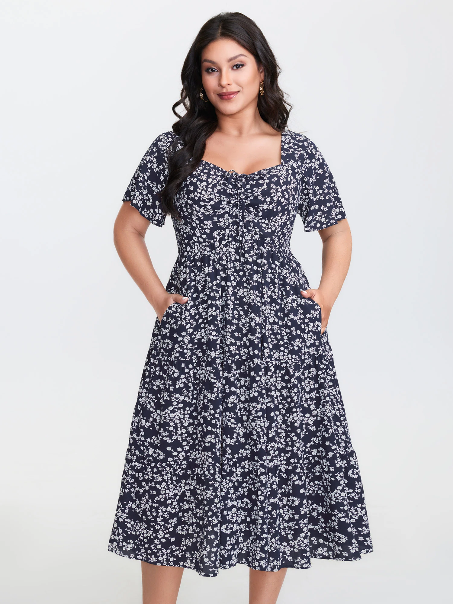 Ditsy Floral Sweetheart Drawstring Pocket Tiered Dress - Image 9