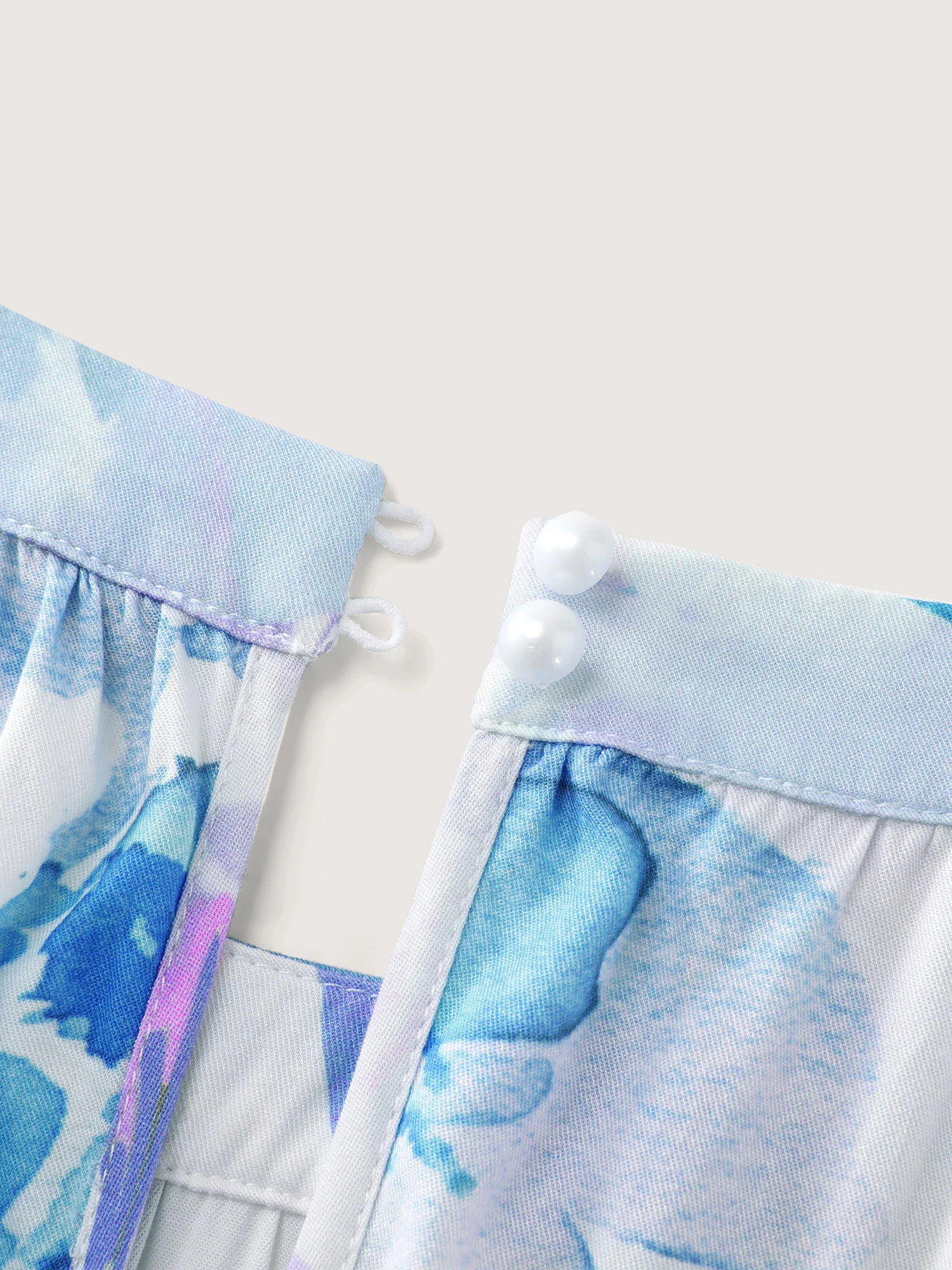 Floral Breeze Print Halter Neckline Midi Dress - Image 5