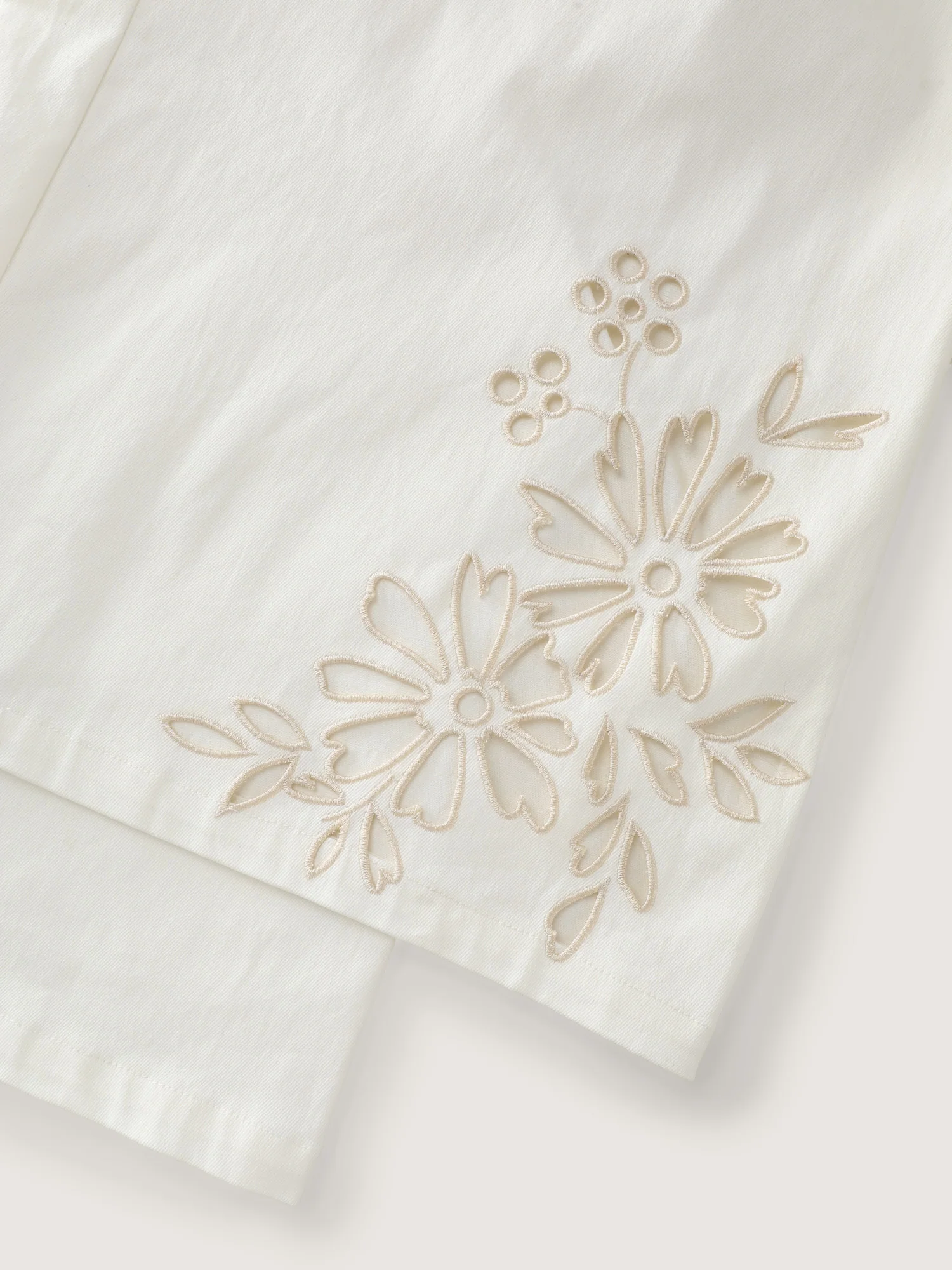 Cotton Floral Cutwork Embroidered Hem Pants - Image 6