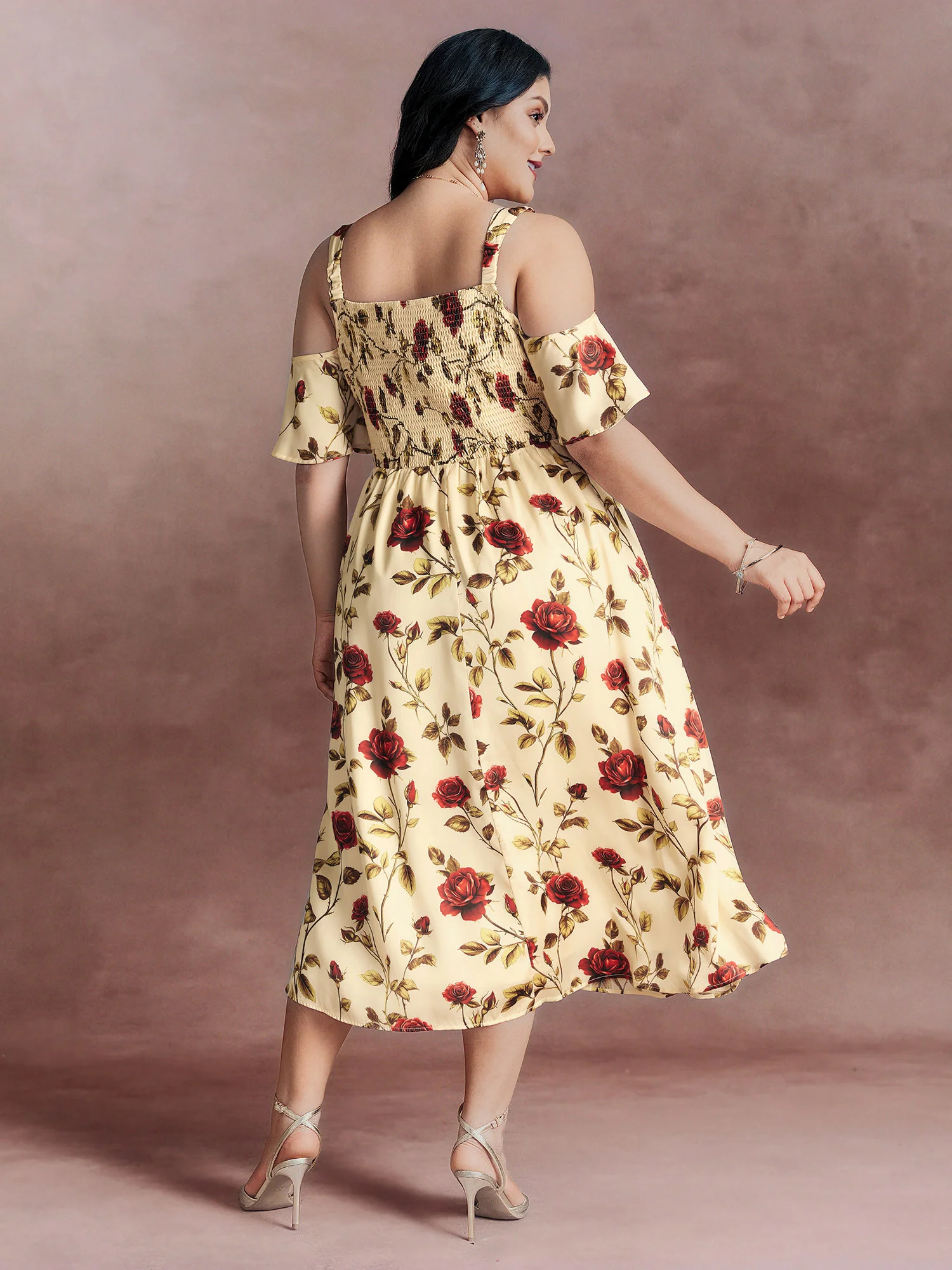Floral Romance Cut-Out Shoulder Shirred Midi Dress - Image 4