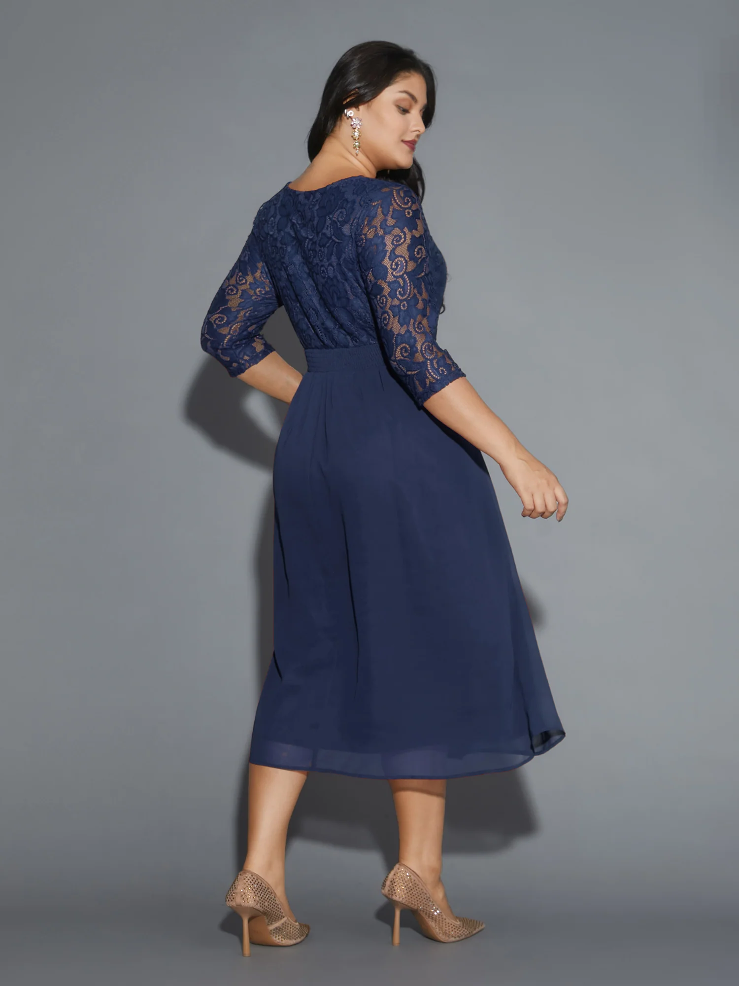 Lace Patchwork Shirred Midi Pocket Dress - Image 18