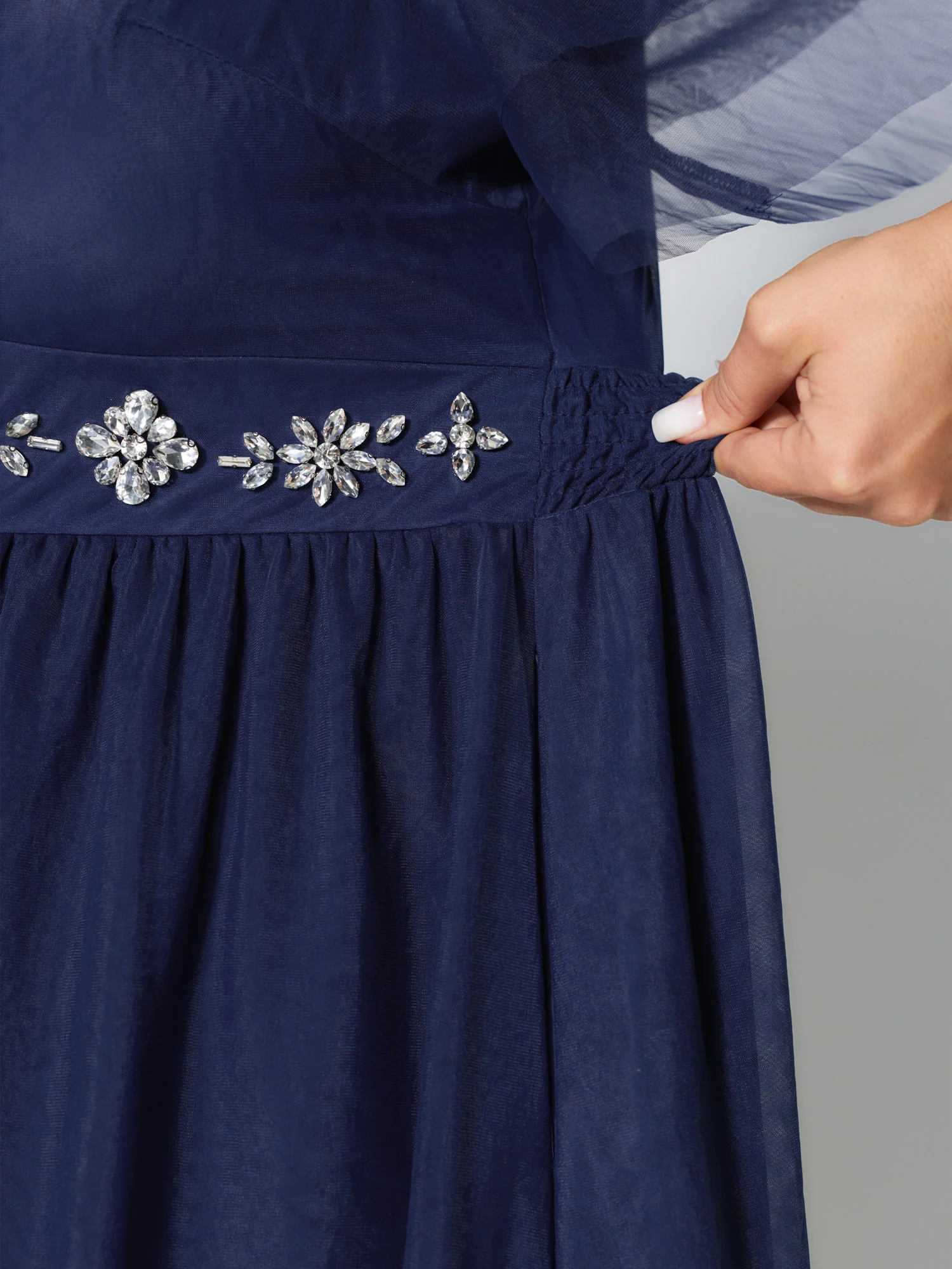 Rhinestone Triangular Mesh Cinched-Waist Maxi Dress - Image 4