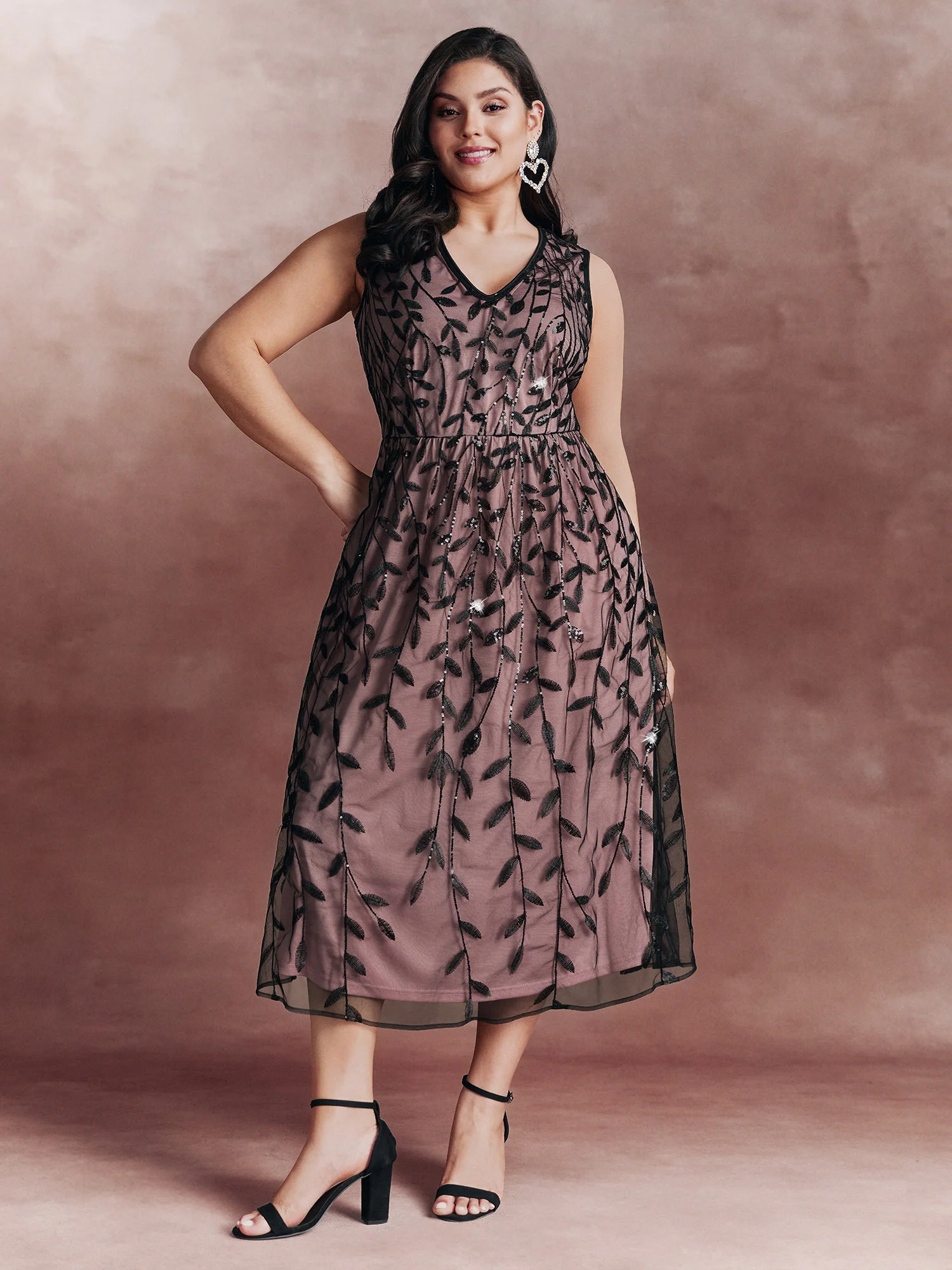 Sequin Embroidery Color Contrast V-Neck Midi Dress - Image 3