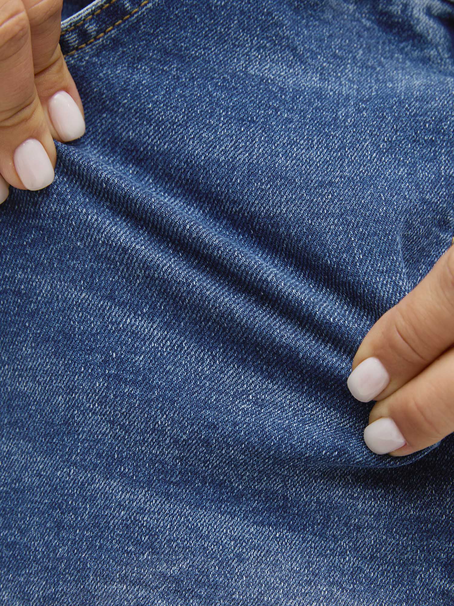 Pull-On Folded Hem High-Rise Denim Shorts - Image 4