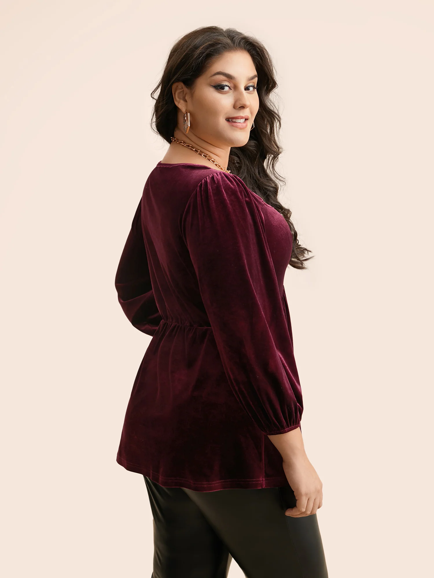 Velvet Heart Neckline Gathered Blouse - Image 4