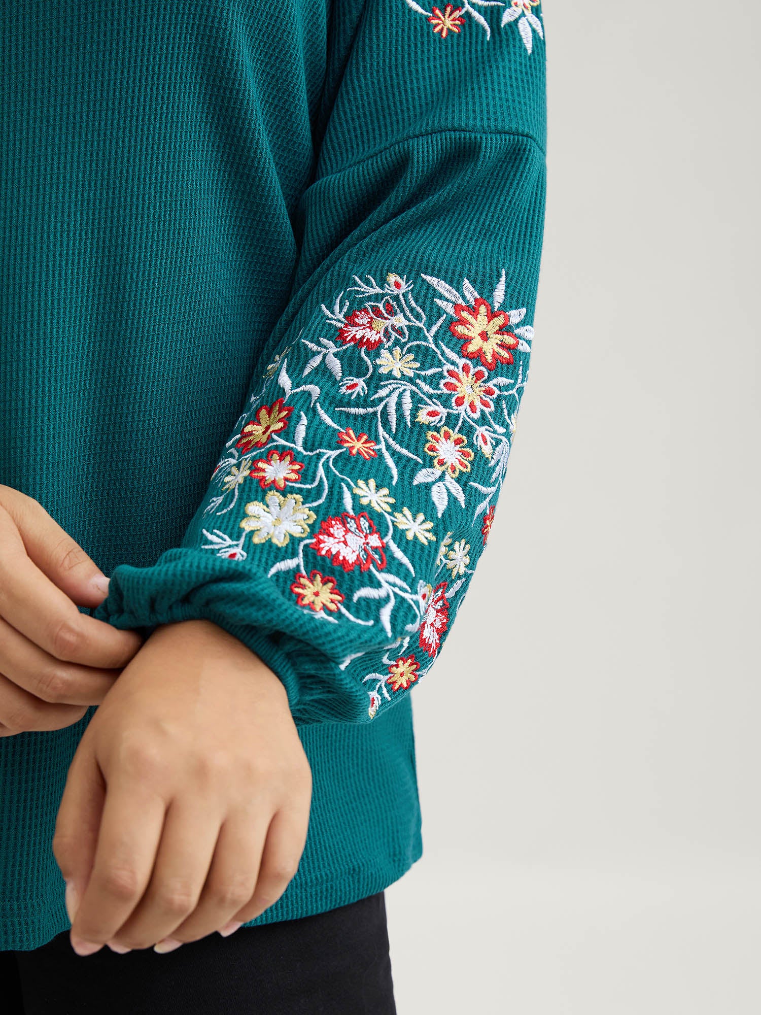 Waffle Knit Floral Embroidered Lantern Sleeve T-shirt - Image 18