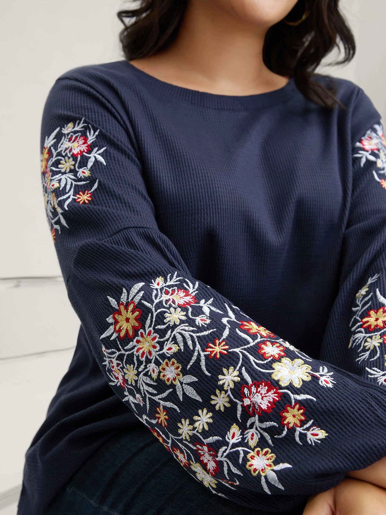 Waffle Knit Floral Embroidered Lantern Sleeve T-shirt - Image 7